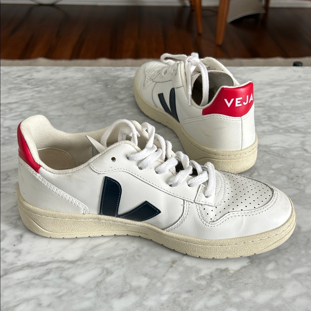 Veja V-10 EU37/US6